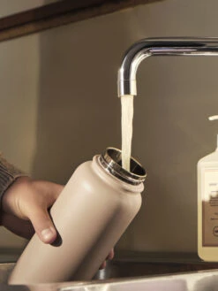 Hay Mono Thermos 0,9 L 8 Hay Mono Thermos 0,9 L -Hay 504531 01 3 EnvironmentImage aae2bb7d09